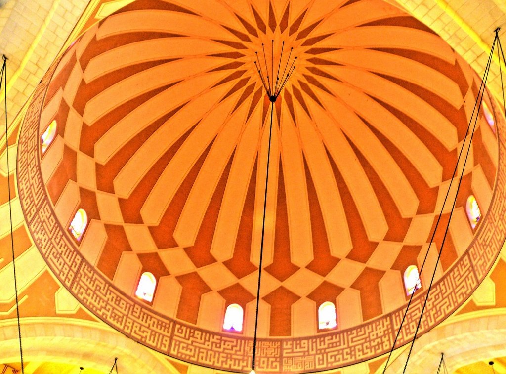Al Fateh Mosque in Manama - Bahrain (dome)
